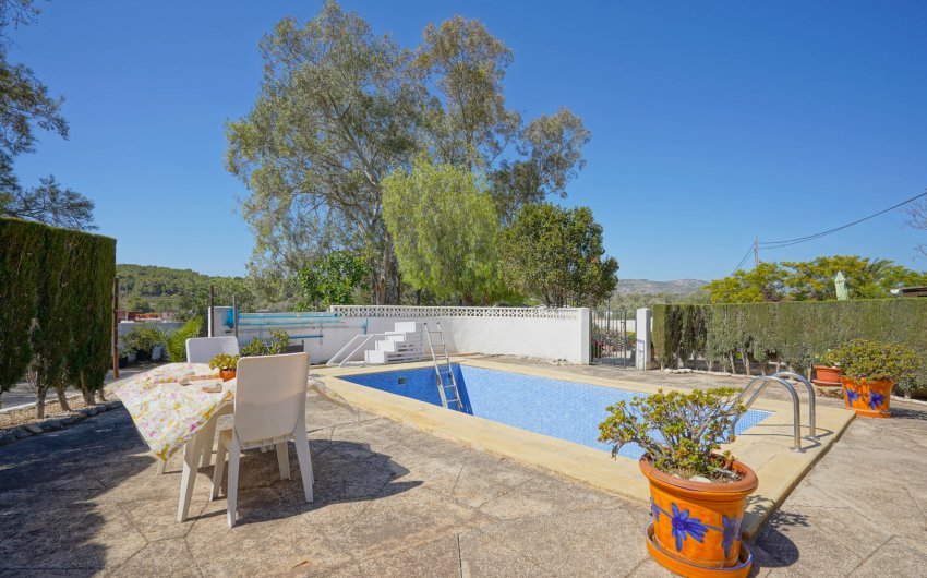 Resale - Villa -
Jávea - Tarraula