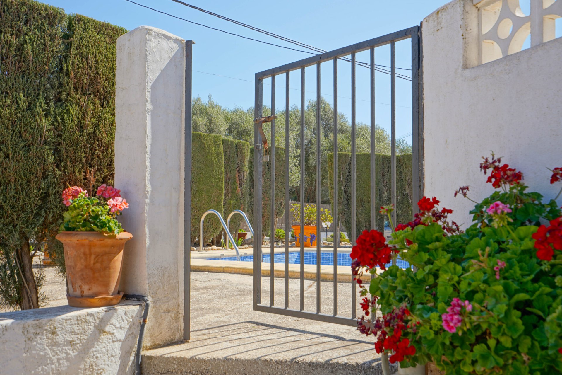 Resale - Villa -
Jávea - Tarraula