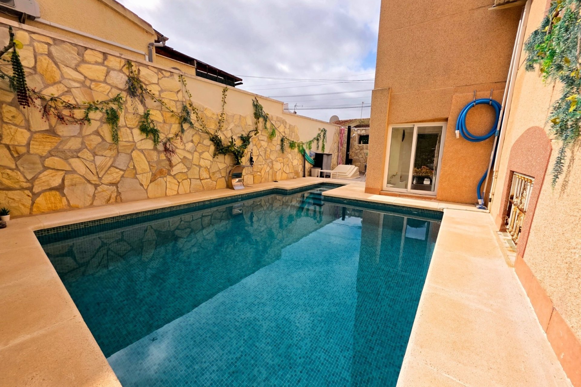 Resale - Villa -
La Marina - La Marina Urb