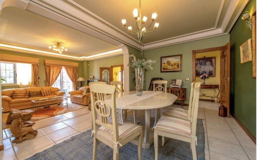 Resale - Villa -
La Mata - Costa Blanca