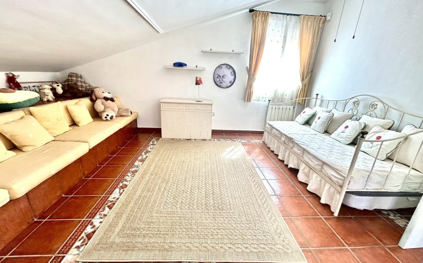 Resale - Villa -
La Mata - Costa Blanca