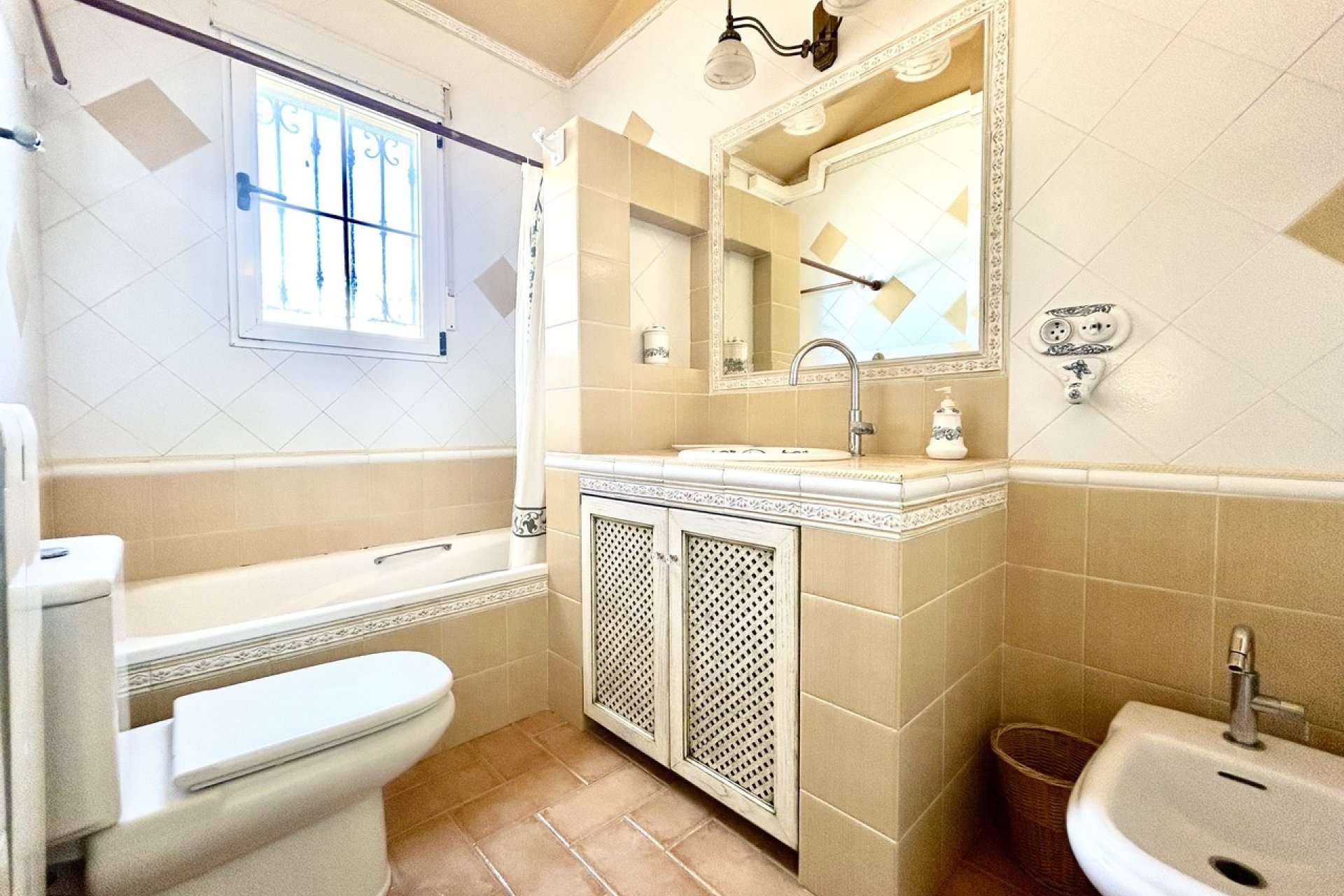 Resale - Villa -
La Mata - Costa Blanca