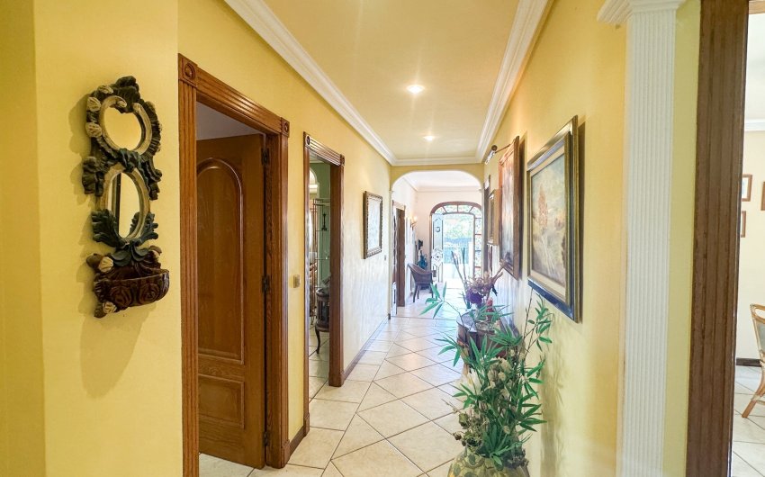 Resale - Villa -
La Mata - Costa Blanca