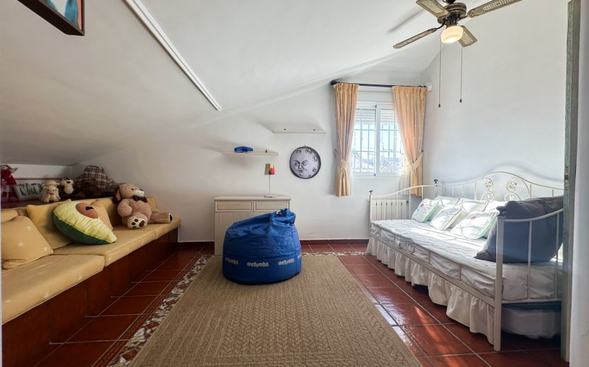 Resale - Villa -
La Mata - Costa Blanca