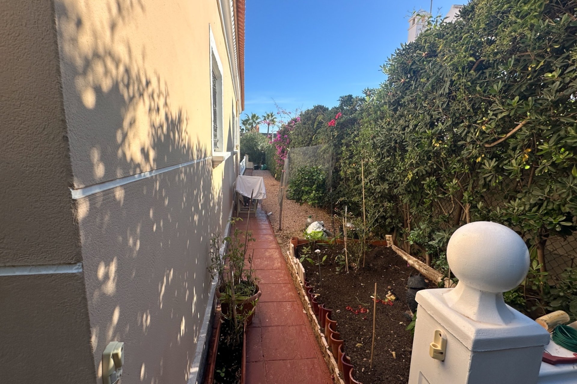 Resale - Villa -
La Mata - Costa Blanca