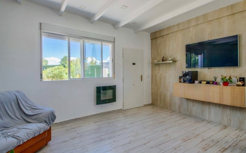 Resale - Villa -
La Nucía - Convent De Les Montjes