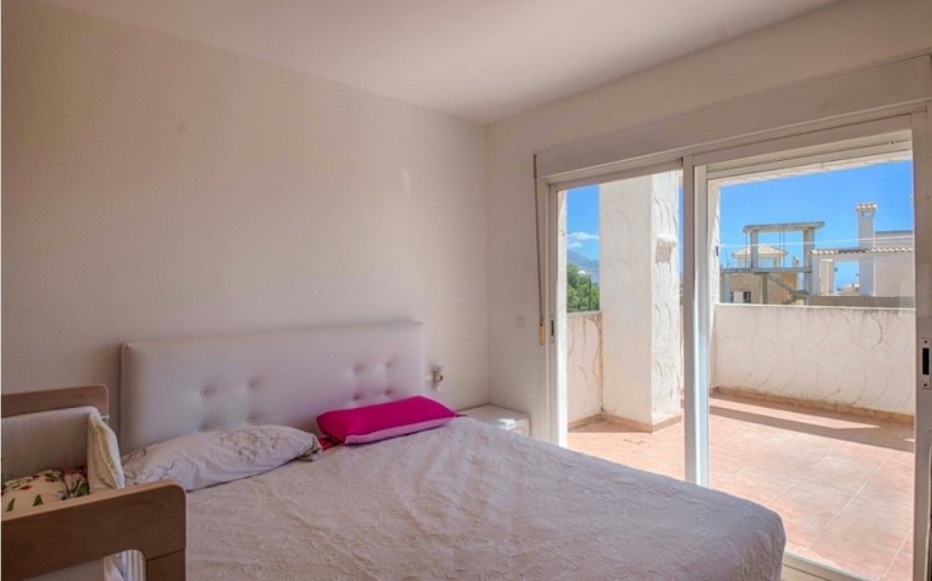 Resale - Villa -
La Nucía - Convent De Les Montjes