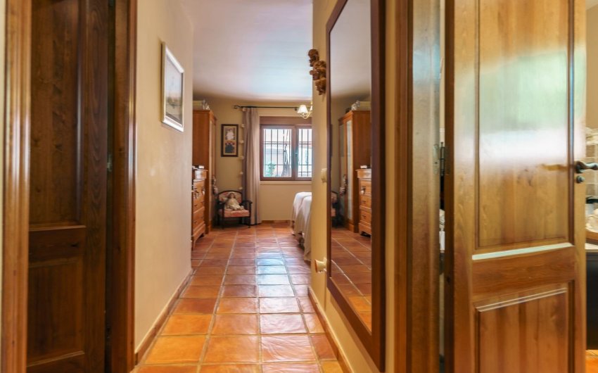 Resale - Villa -
La Nucía