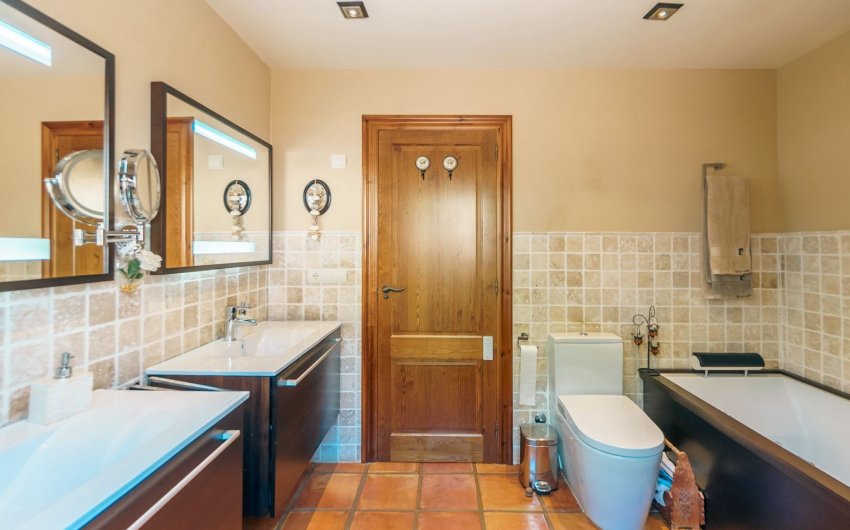 Resale - Villa -
La Nucía