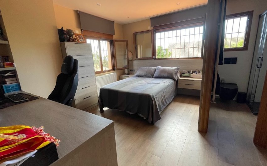 Resale - Villa -
La Nucía