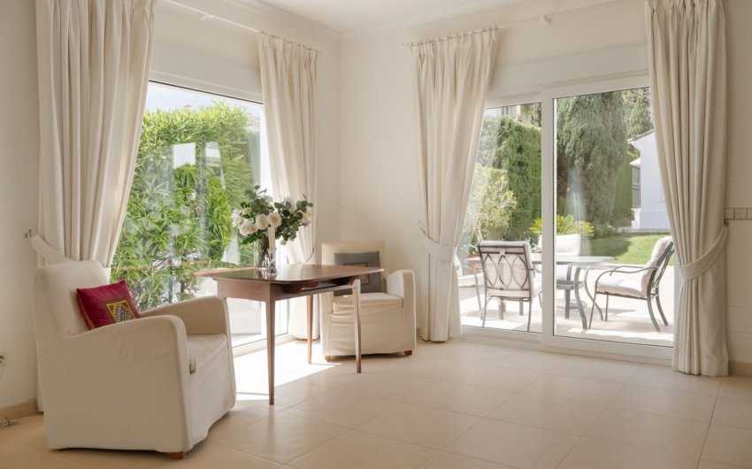 Resale - Villa -
La Quinta - Inland