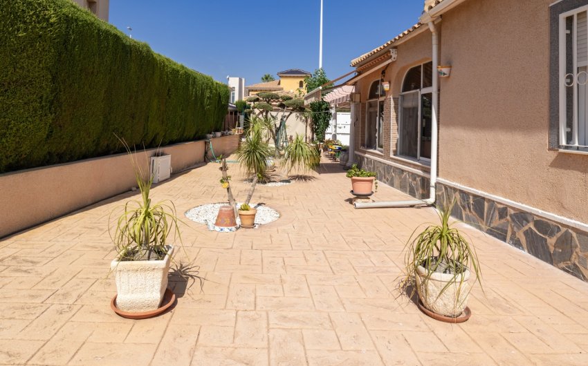 Resale - Villa -
La Regia - Costa Blanca