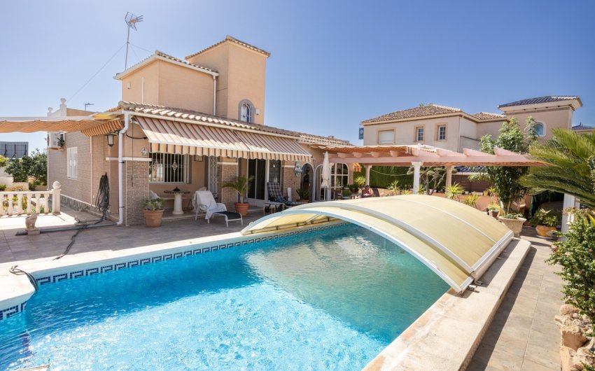 Resale - Villa -
La Regia - Costa Blanca