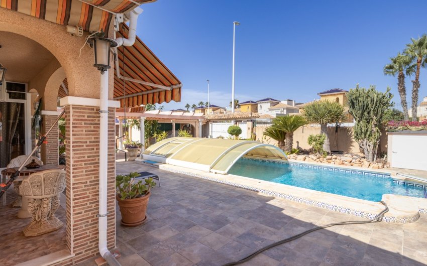 Resale - Villa -
La Regia - Costa Blanca