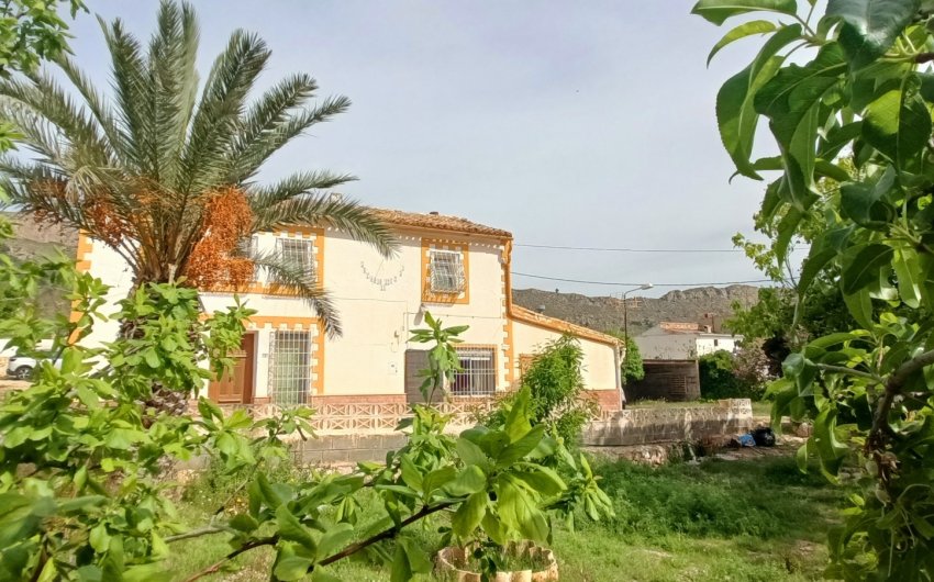 Resale - Villa -
La Romana - Inland