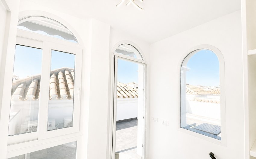 Resale - Villa -
La Torre Golf Resort - Inland
