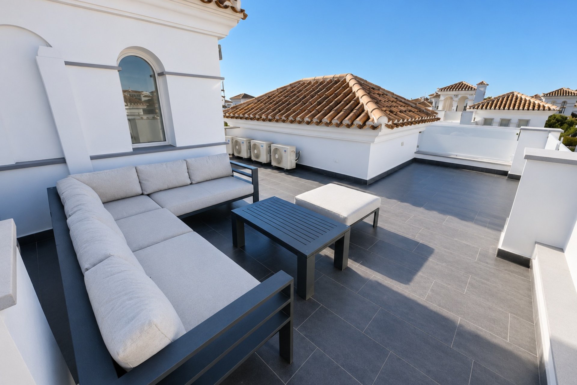 Resale - Villa -
La Torre Golf Resort - Inland