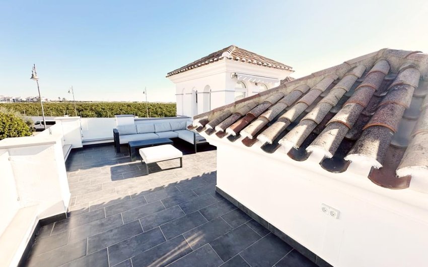 Resale - Villa -
La Torre Golf Resort - Inland