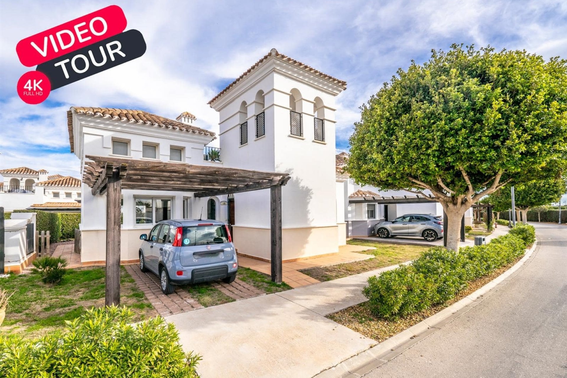 Resale - Villa -
La Torre Golf Resort - Inland