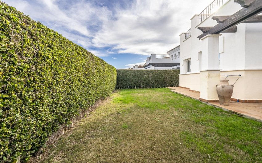 Resale - Villa -
La Torre Golf Resort - Inland