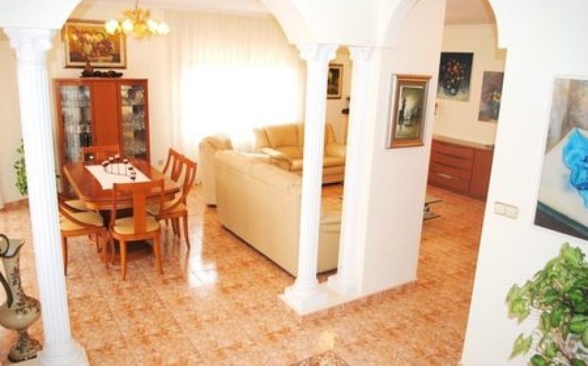 Resale - Villa -
La Zenia - Costa Blanca