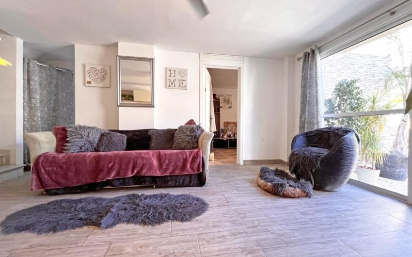 Resale - Villa -
La Zenia - Costa Blanca