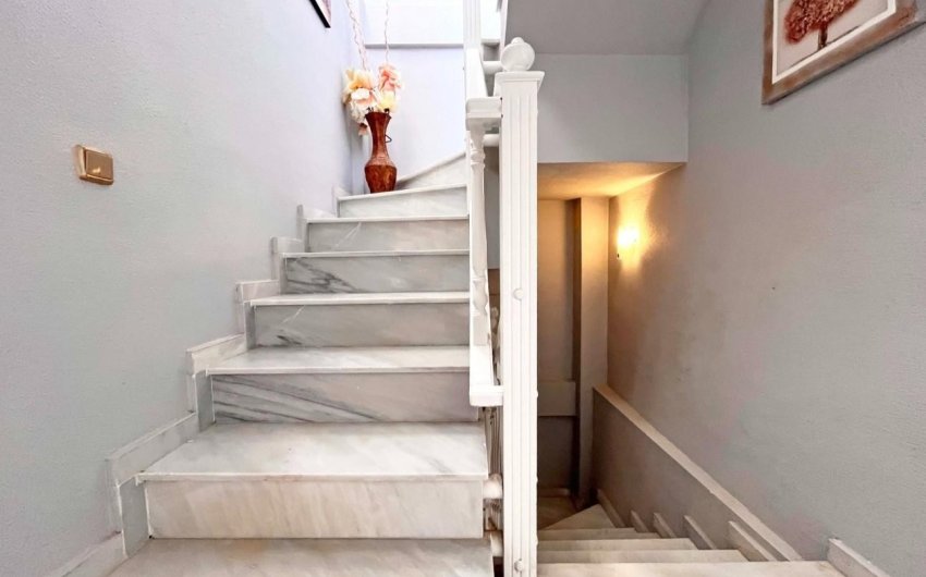 Resale - Villa -
La Zenia - Costa Blanca