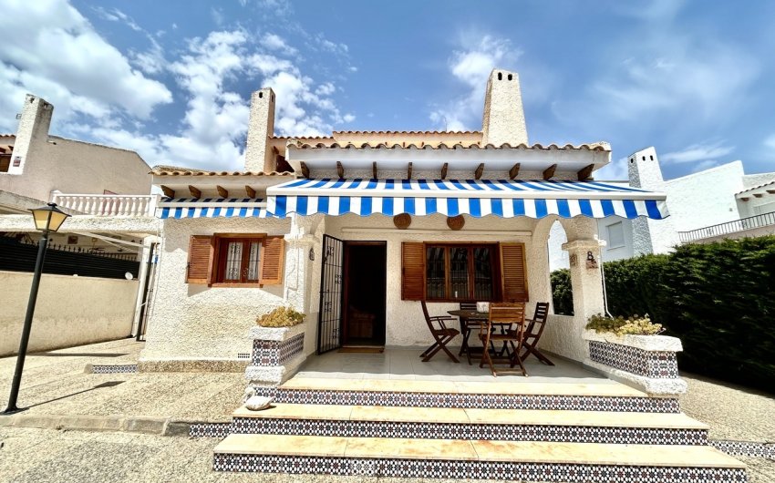 Resale - Villa -
La Zenia - Costa Blanca