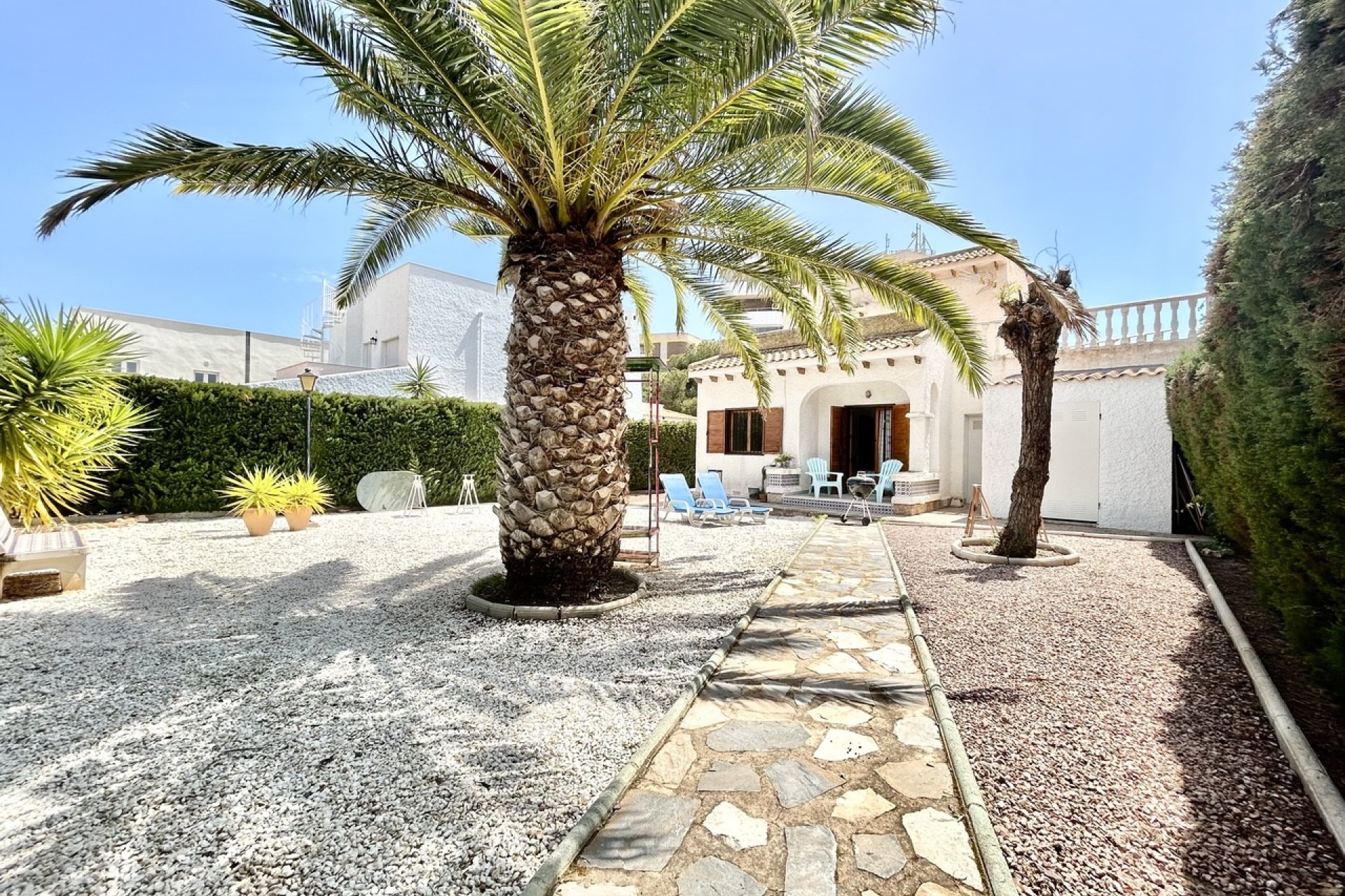 Resale - Villa -
La Zenia - Costa Blanca