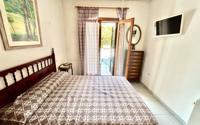 Resale - Villa -
La Zenia - Costa Blanca