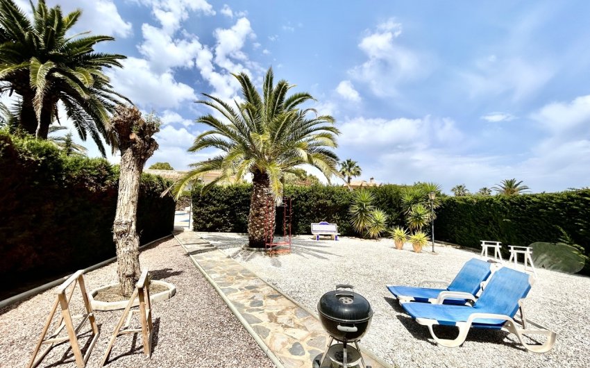 Resale - Villa -
La Zenia - Costa Blanca
