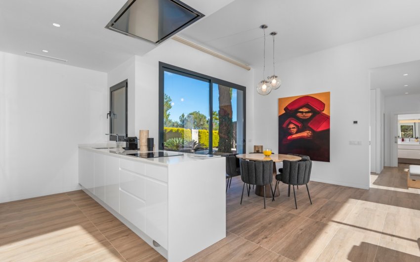 Resale - Villa -
Las Colinas Golf Resort - Las Colinas golf