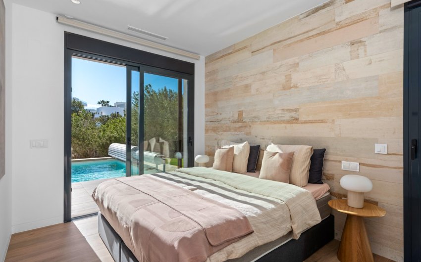 Resale - Villa -
Las Colinas Golf Resort - Las Colinas golf