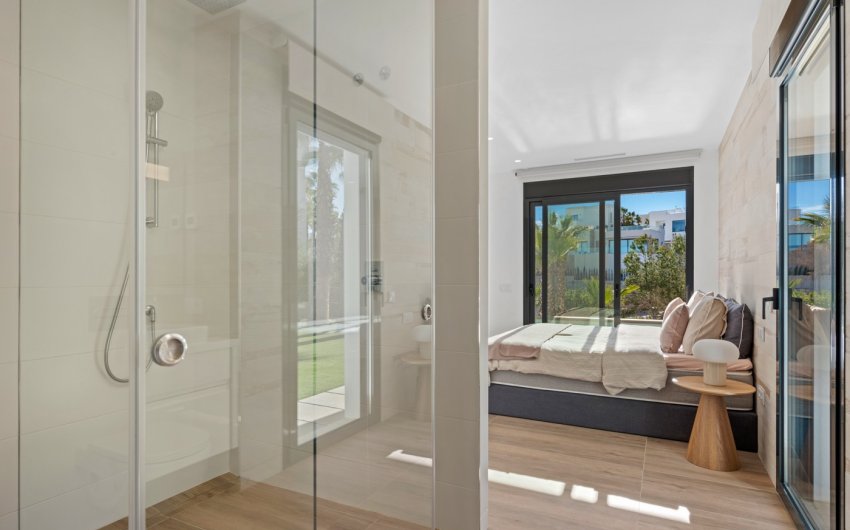 Resale - Villa -
Las Colinas Golf Resort - Las Colinas golf