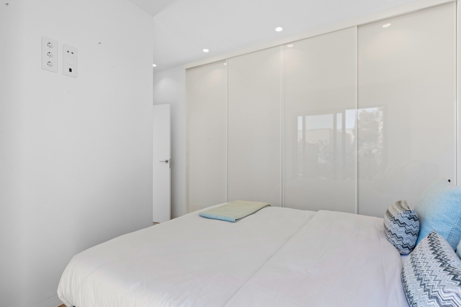 Resale - Villa -
Las Colinas Golf Resort - Las Colinas golf