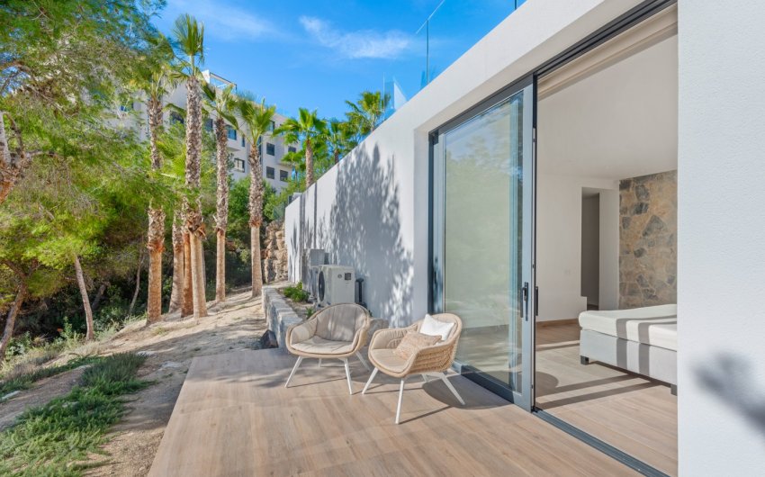 Resale - Villa -
Las Colinas Golf Resort - Las Colinas golf