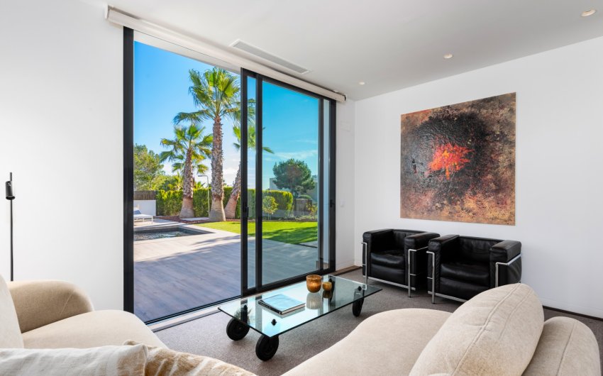 Resale - Villa -
Las Colinas Golf Resort - Las Colinas golf