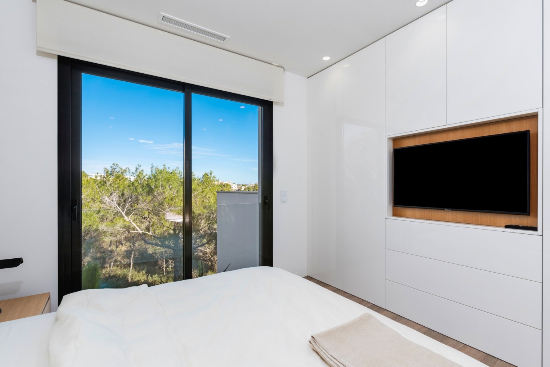 Resale - Villa -
Las Colinas Golf Resort - Las Colinas golf