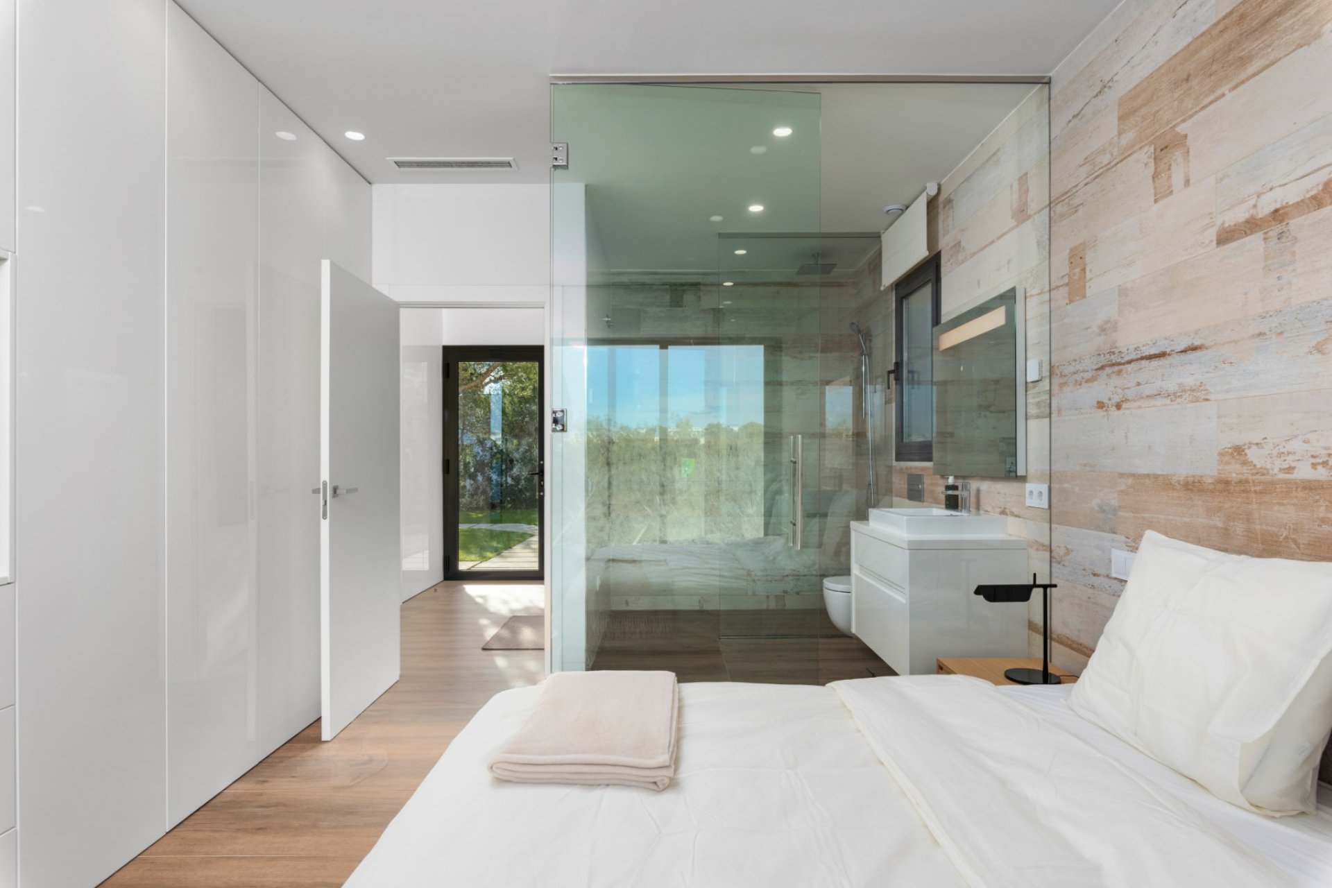 Resale - Villa -
Las Colinas Golf Resort - Las Colinas golf