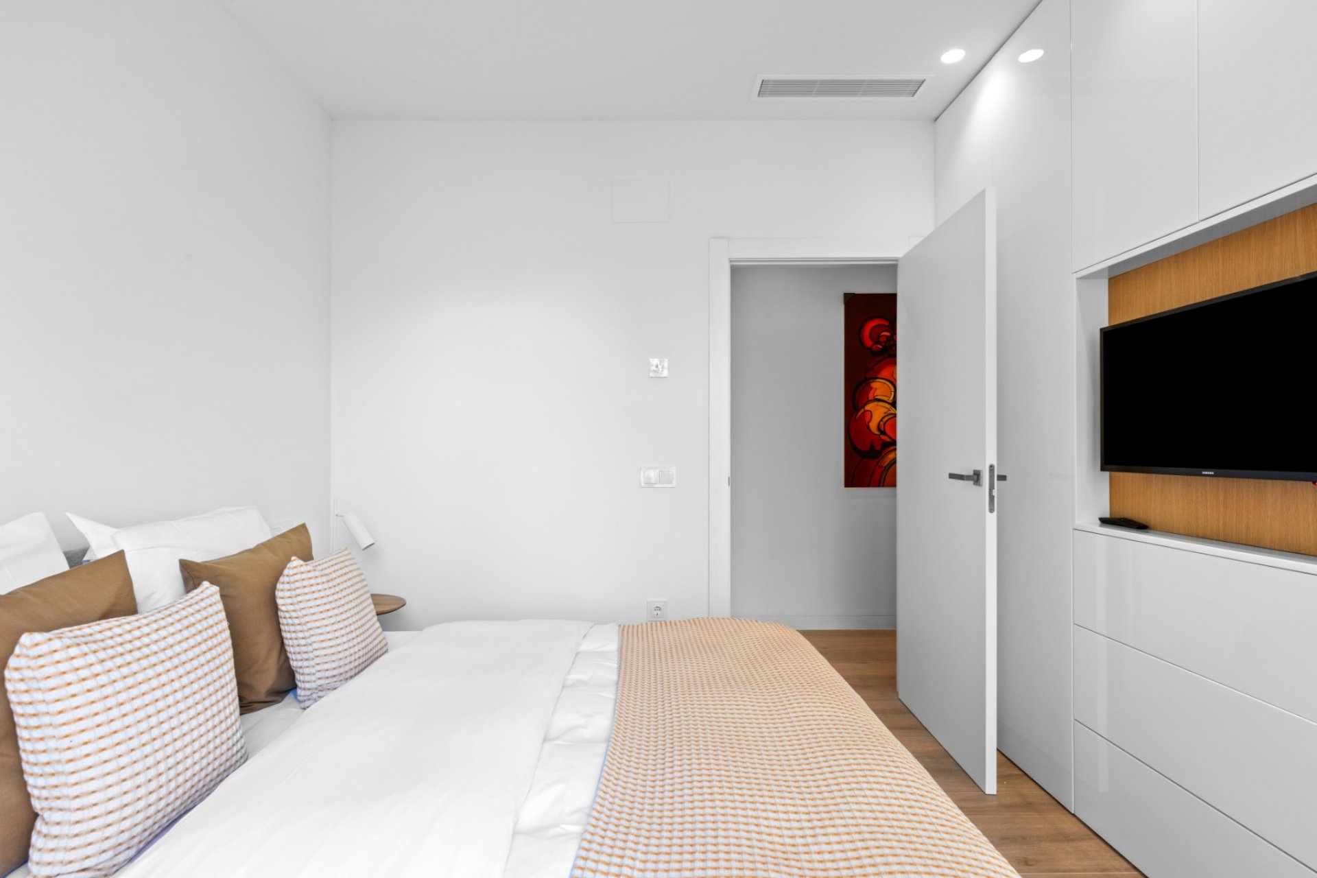 Resale - Villa -
Las Colinas Golf Resort - Las Colinas golf