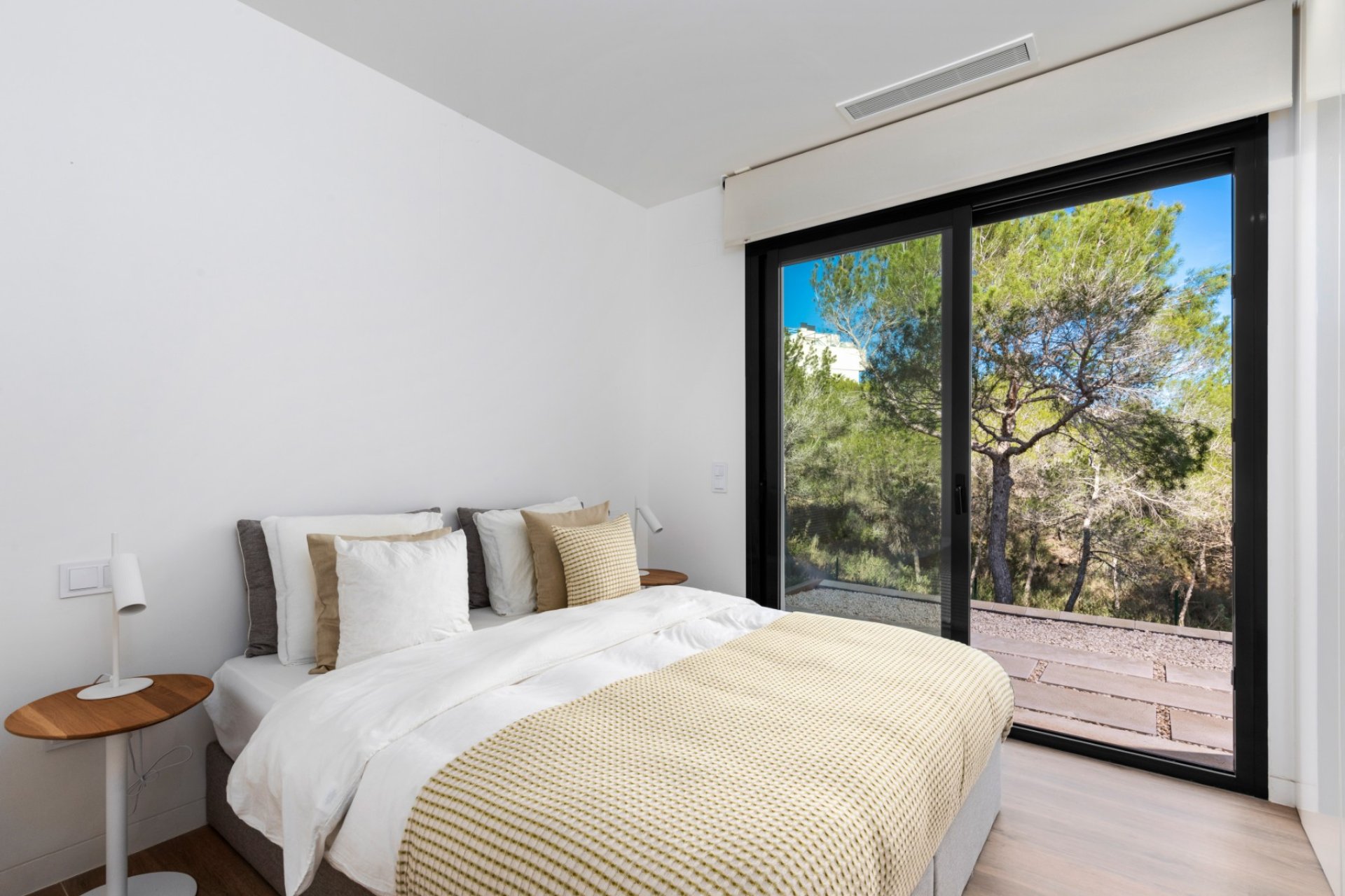 Resale - Villa -
Las Colinas Golf Resort - Las Colinas golf