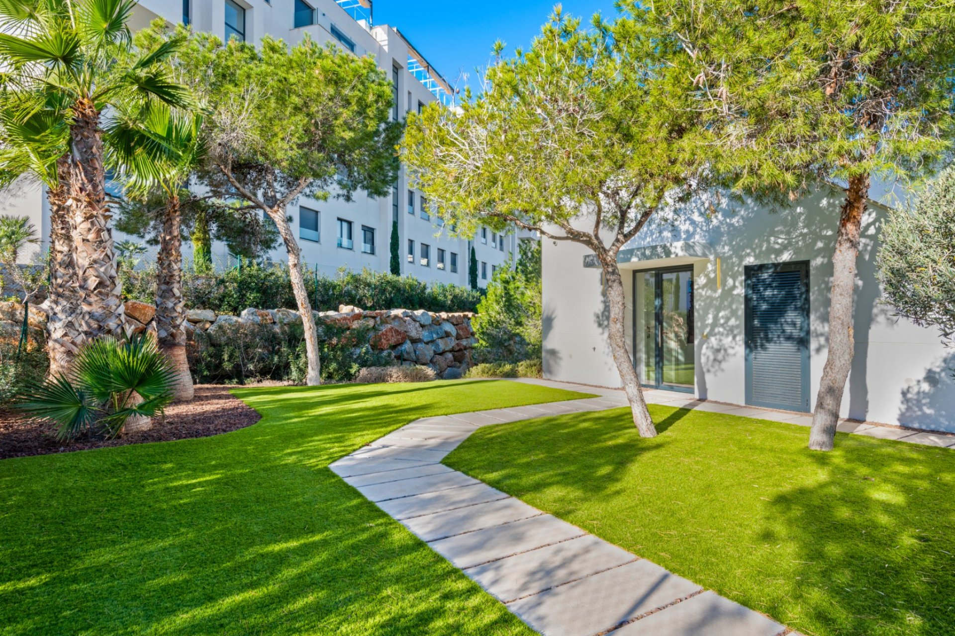 Resale - Villa -
Las Colinas Golf Resort - Las Colinas golf