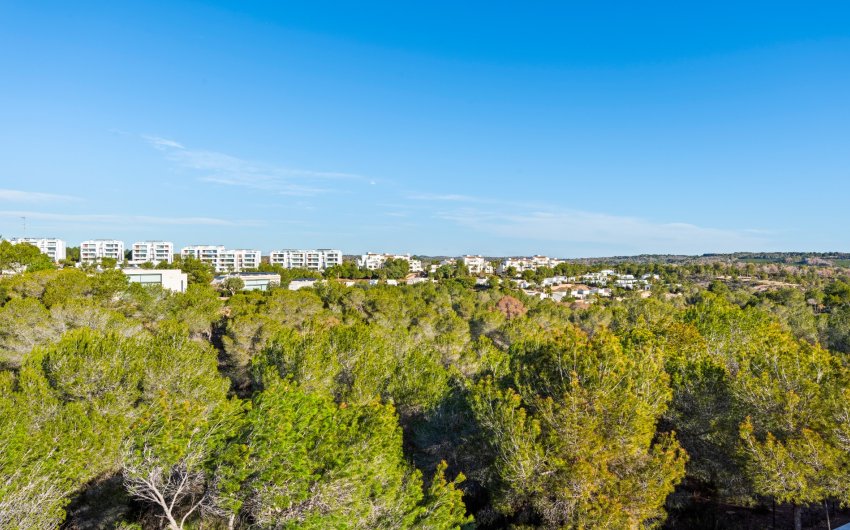 Resale - Villa -
Las Colinas Golf Resort - Las Colinas golf