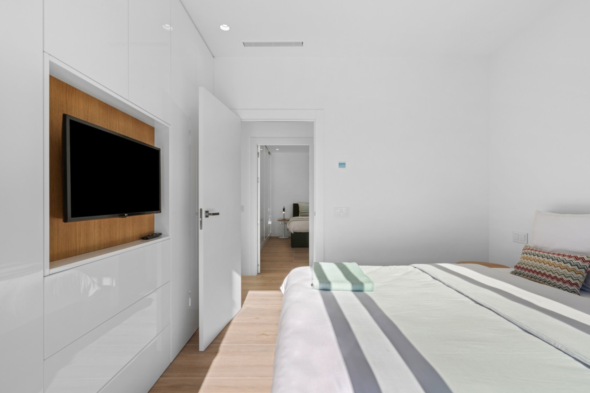 Resale - Villa -
Las Colinas Golf Resort - Las Colinas golf