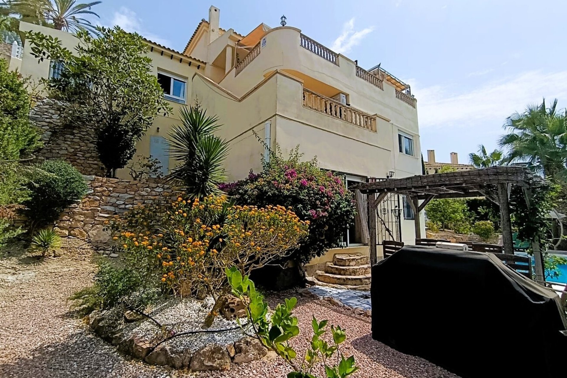 Resale - Villa -
Las Ramblas Golf - Inland