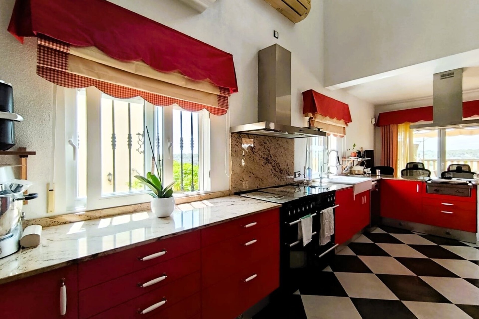 Resale - Villa -
Las Ramblas Golf - Inland