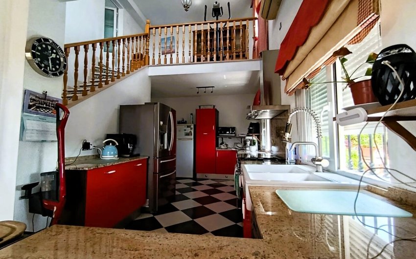 Resale - Villa -
Las Ramblas Golf - Inland