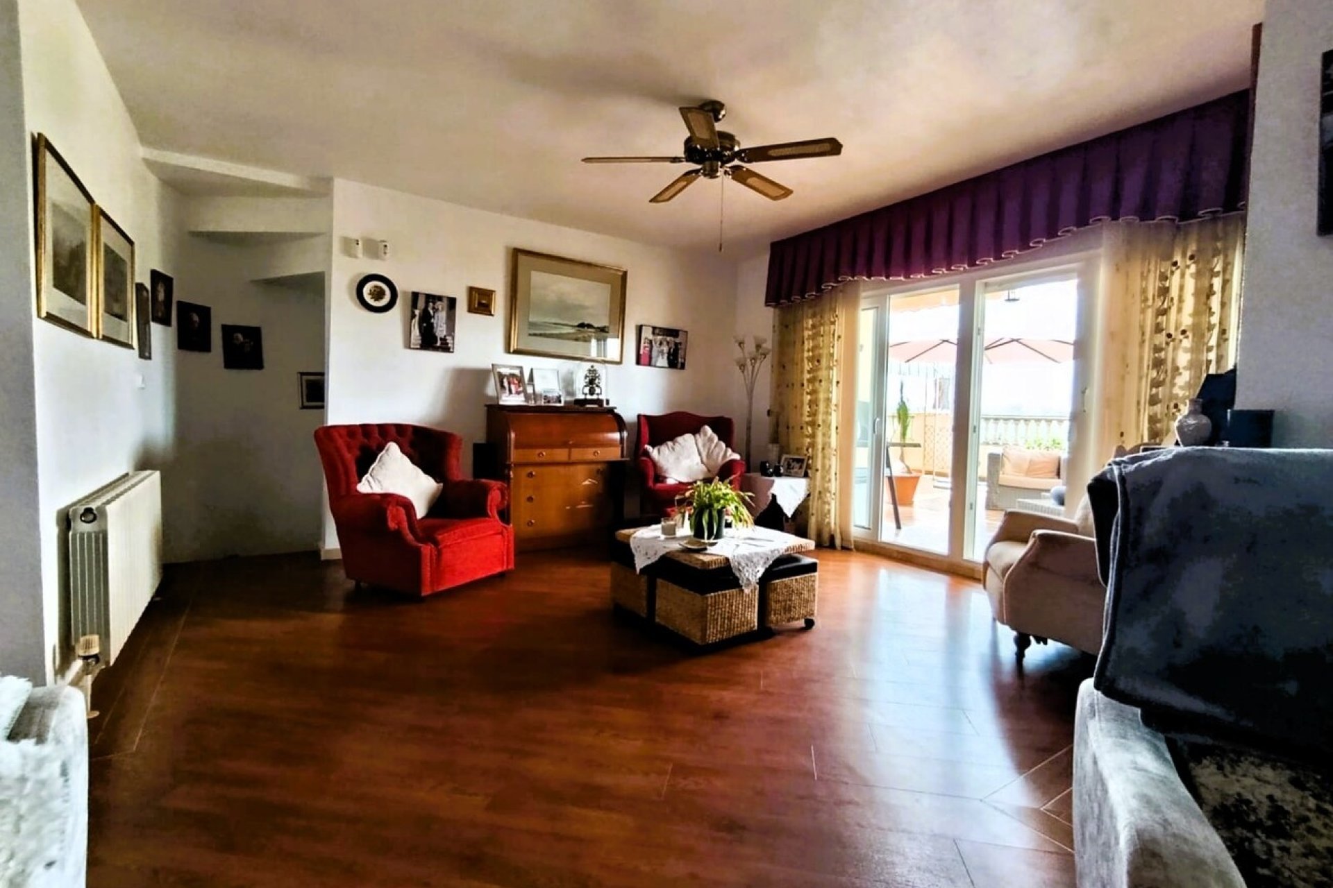 Resale - Villa -
Las Ramblas Golf - Inland