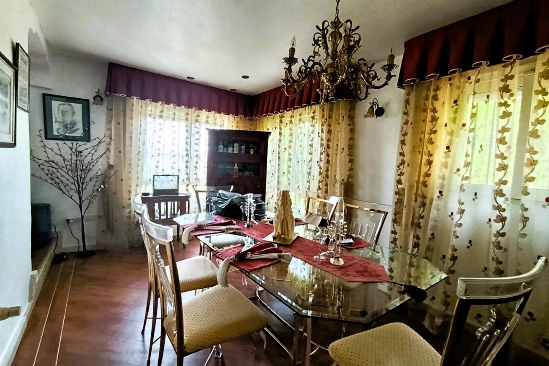 Resale - Villa -
Las Ramblas Golf - Inland