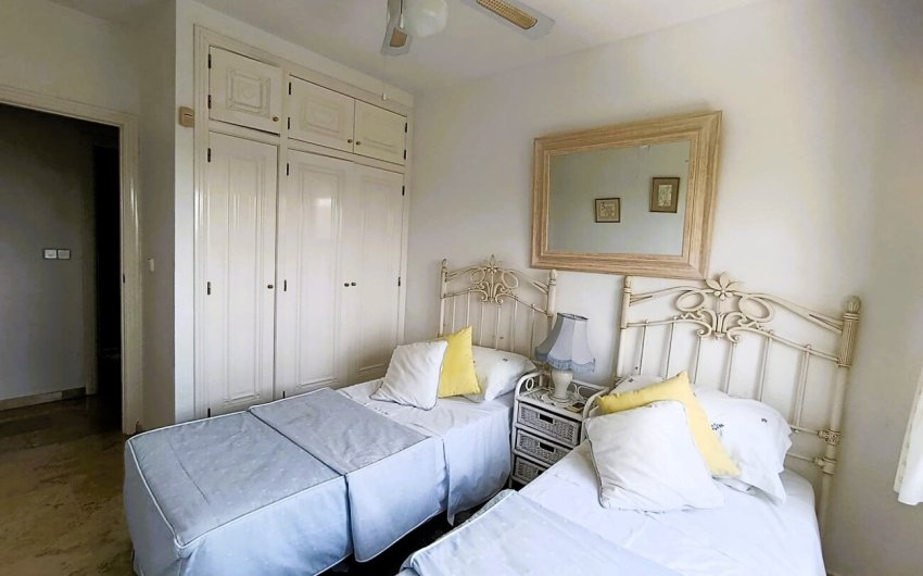Resale - Villa -
Las Ramblas Golf - Inland